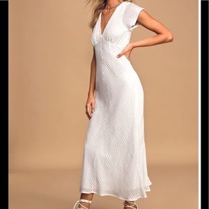 Lulus let love grow white v neck midi